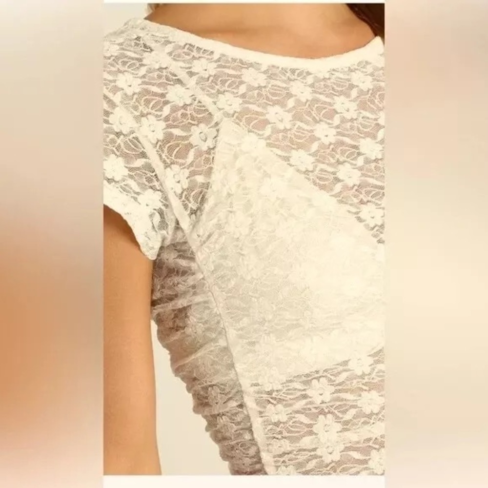 Free People Ivory Lace Short Sleeve Ruched Short Sleeve Shirt Size XS NWOT‌ - Picture 7 of 7